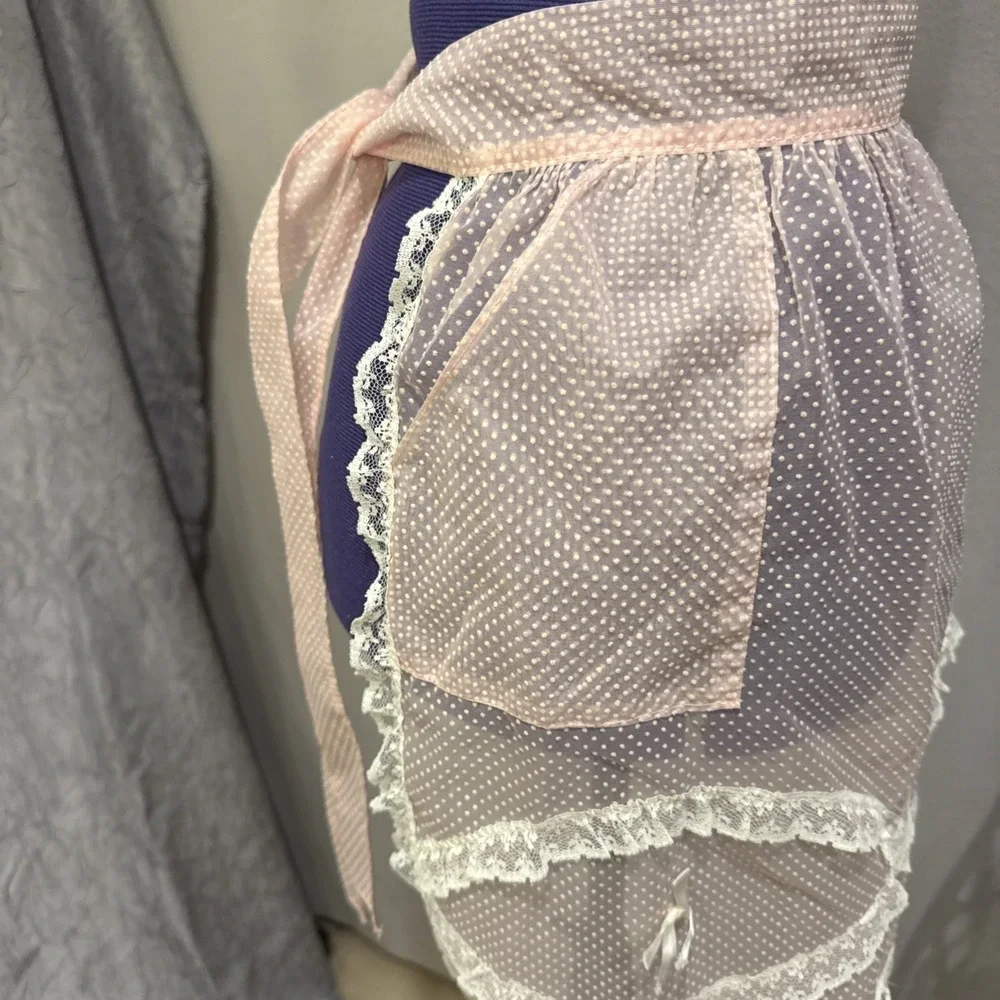 Vintage 1950's Demure‎ Light Pink Half Apron Organza and Lace Sheer Lace Pocket